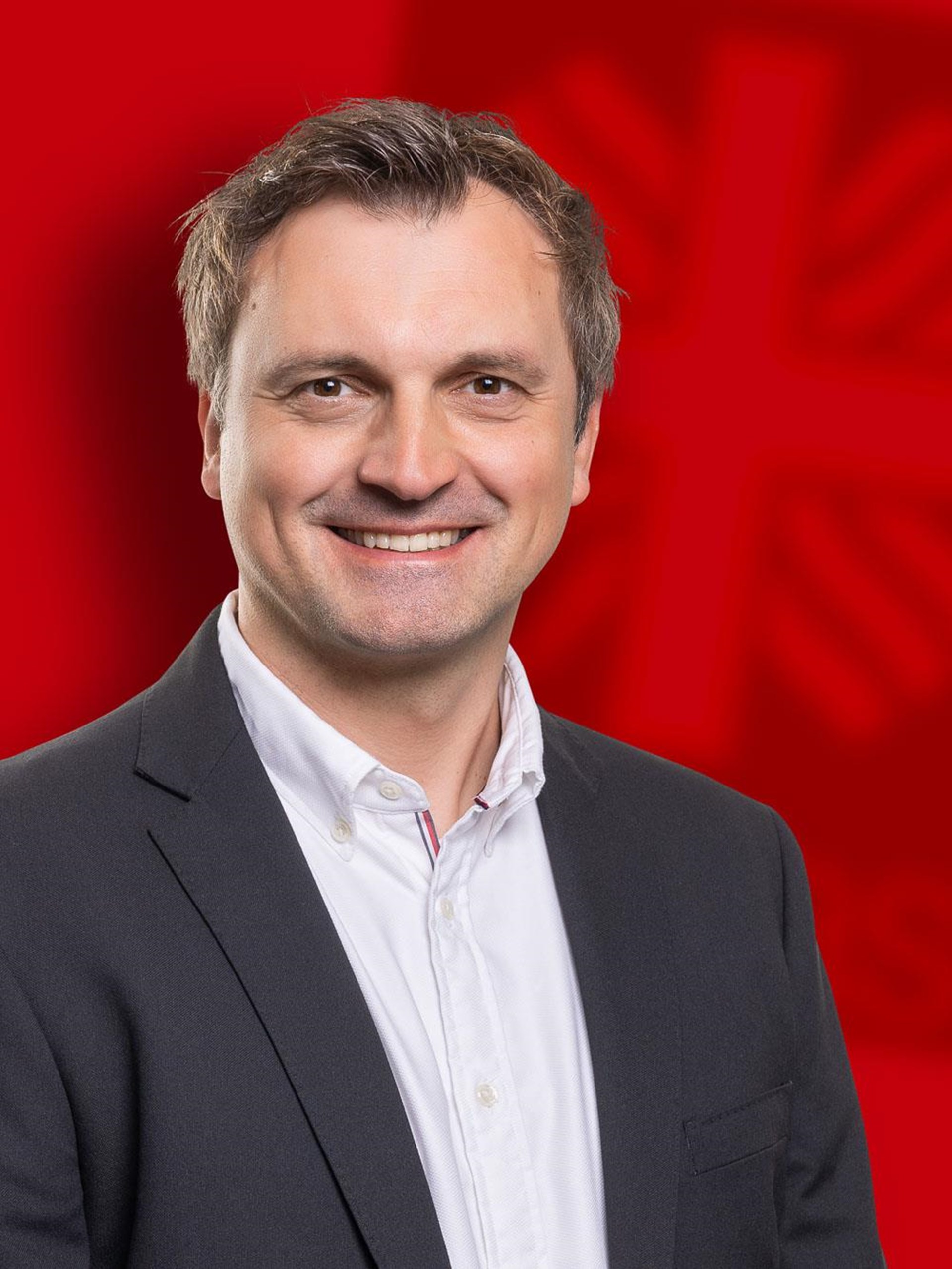 Adrian Knoll